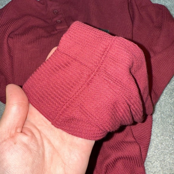 NWT All in Motion Red Long Sleeve Tee Size M - Picture 5 of 5